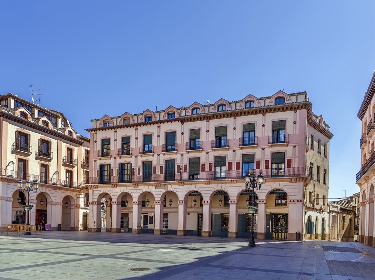 ¿Qué negocio crees que falta en Huesca?